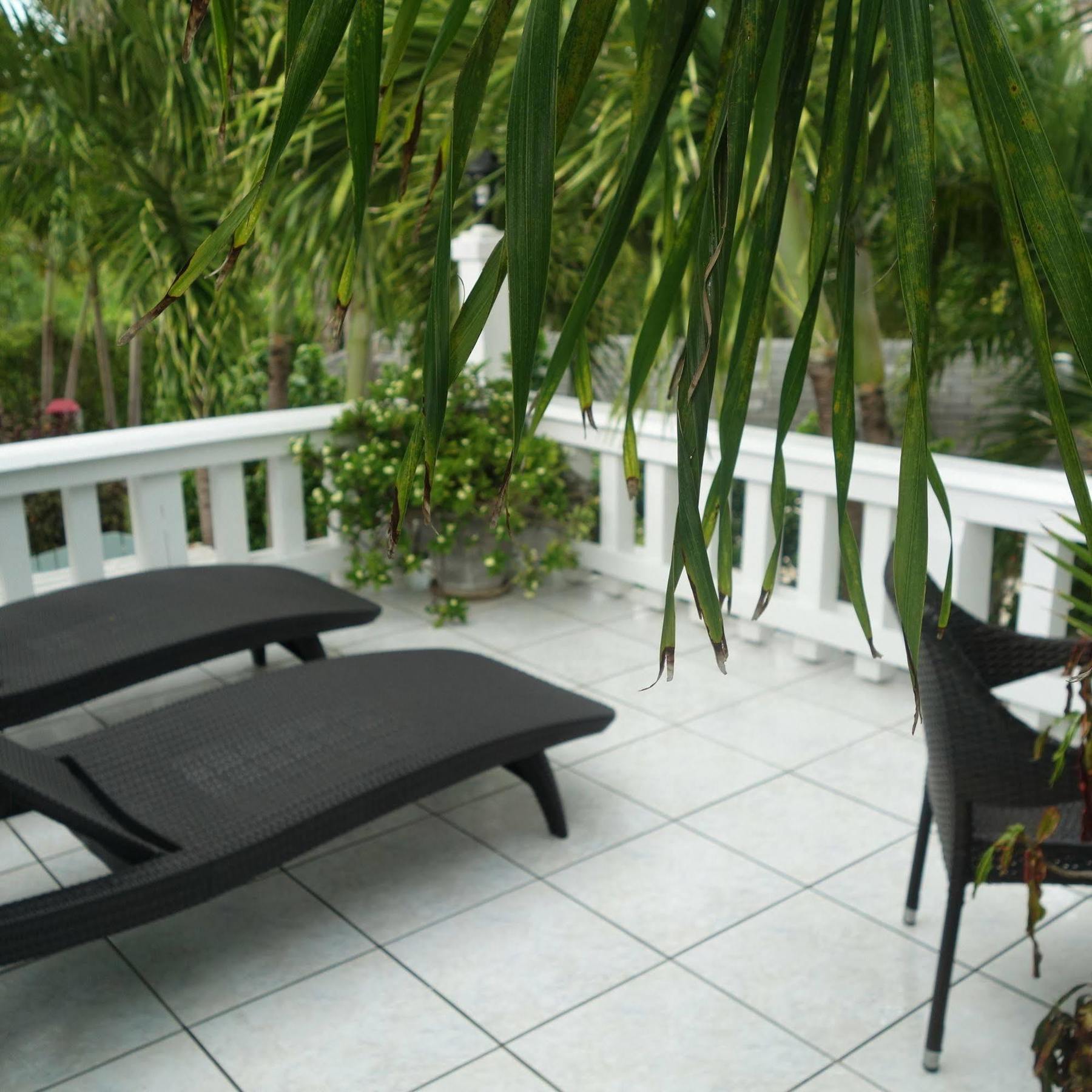 Hotel South Fleetwood Grace Bay Extérieur photo